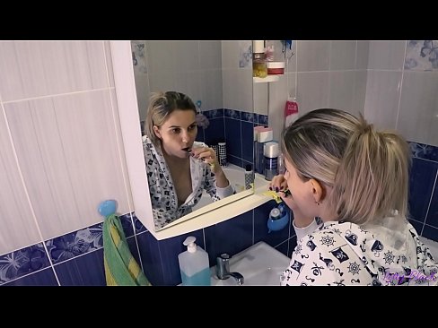 ❤️ פריצה עם צעירים בפיג'מה מסתיימים אוראלי בהצטיינות בתחת - לי שחור ❤️ פורנו אצלנו iw.porngifer.ru ❌❤